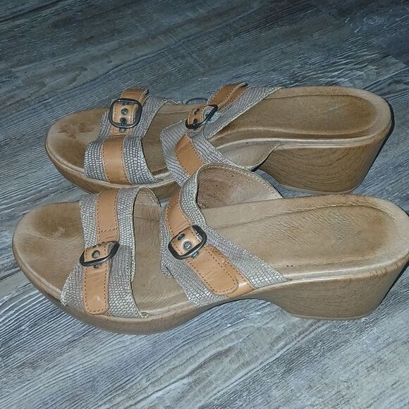 Dansko tan leather wedge sandals  Sz 39  EUC worn once - Picture 3 of 8
